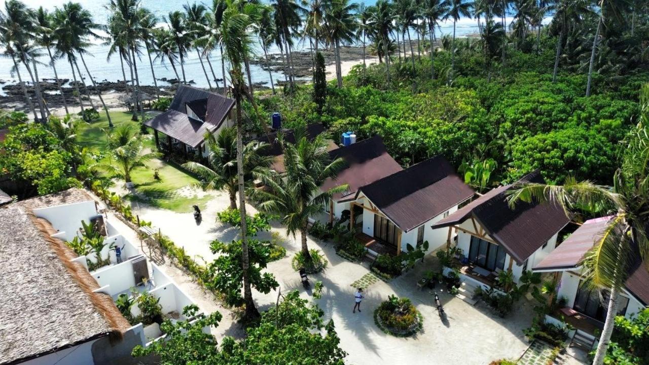 Helmina'S Villas General Luna  Ngoại thất bức ảnh