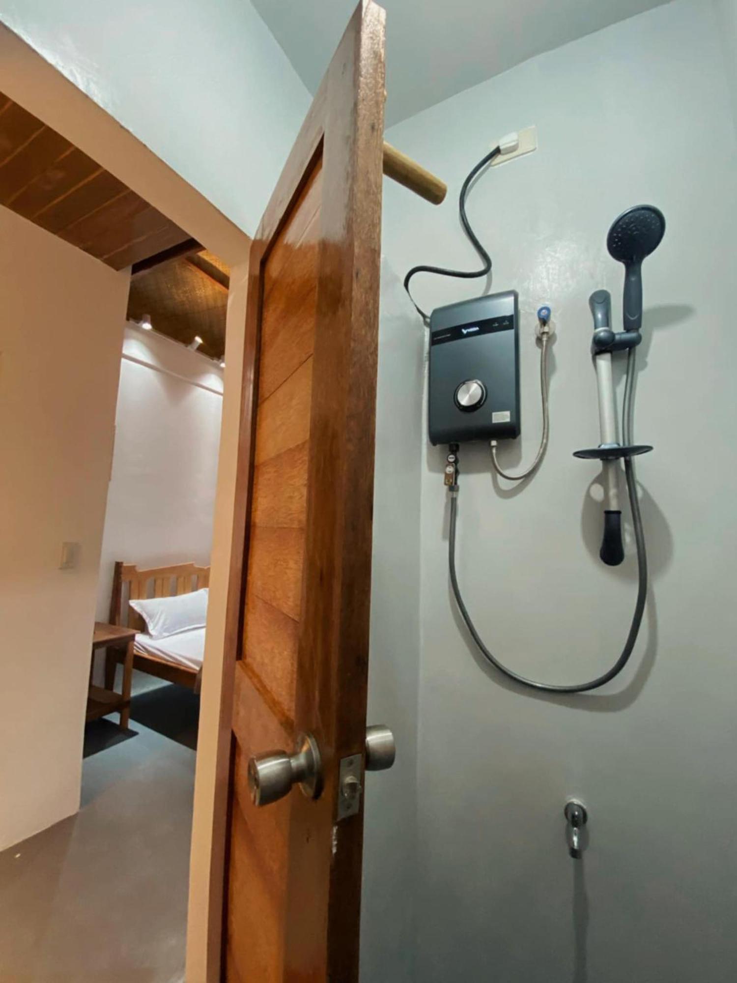 Helmina'S Villas General Luna  Ngoại thất bức ảnh