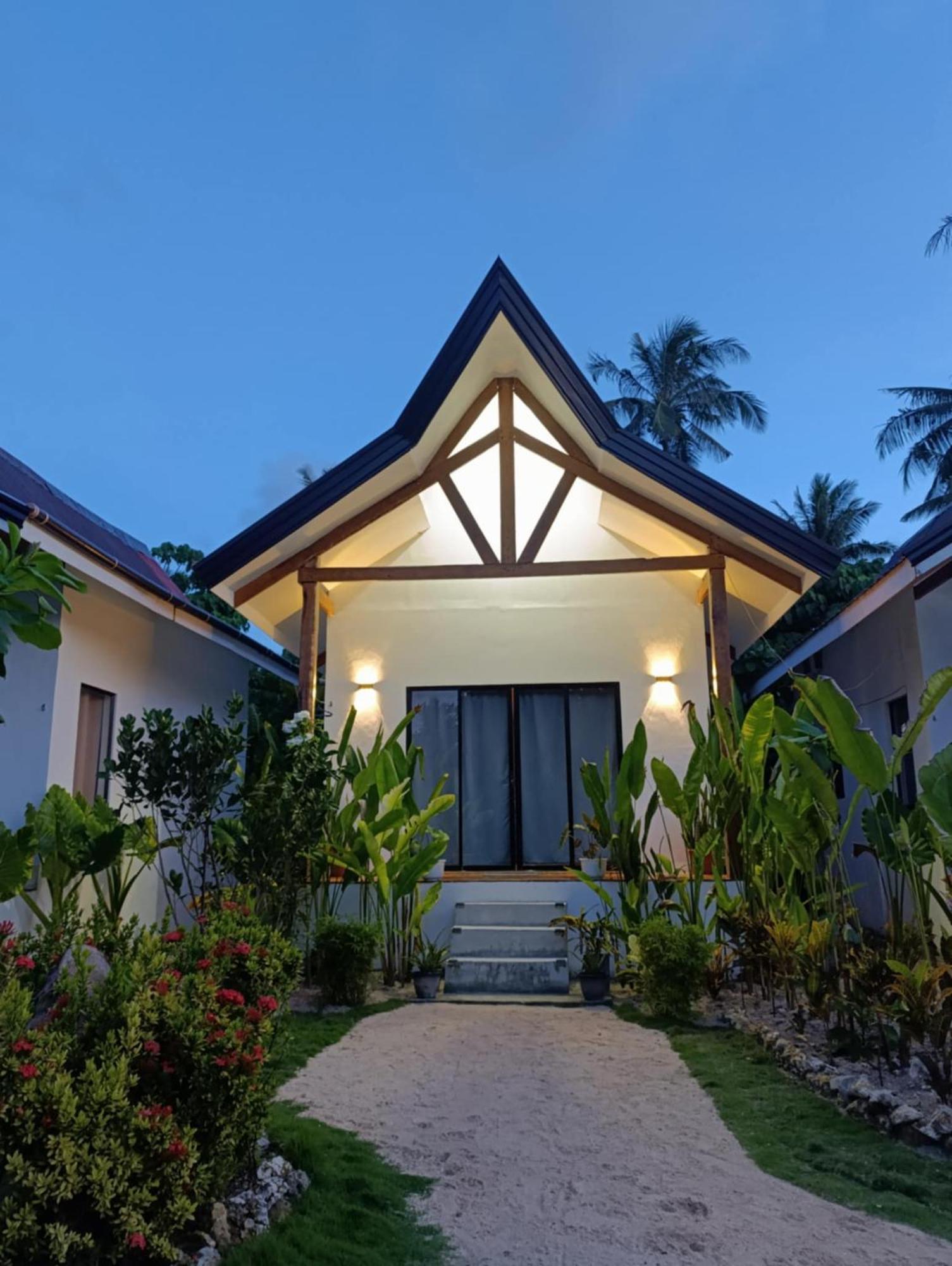 Helmina'S Villas General Luna  Ngoại thất bức ảnh
