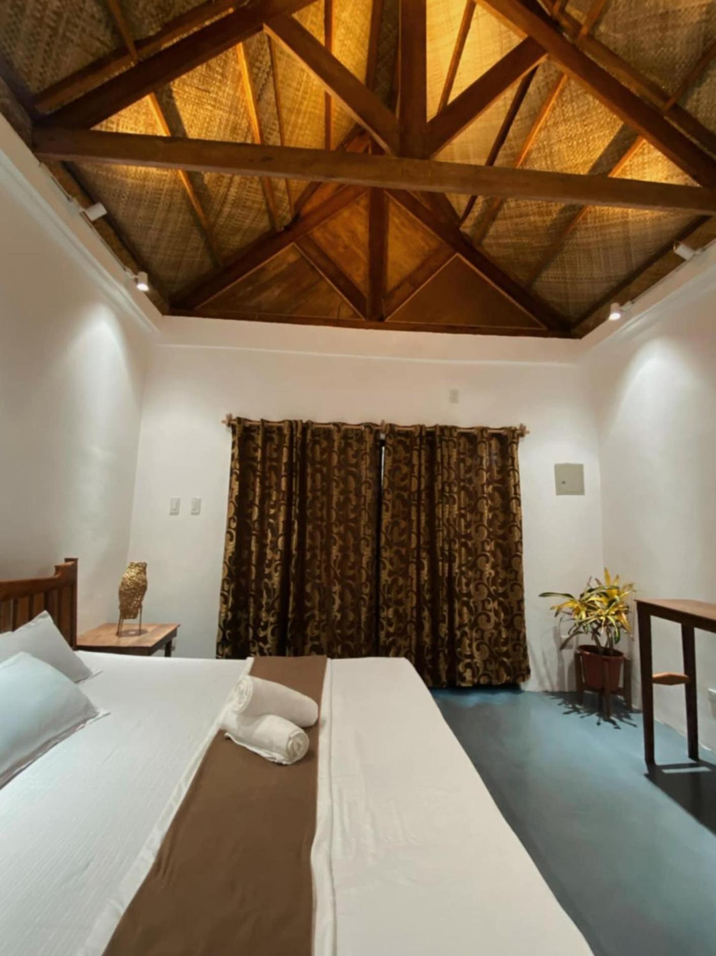 Helmina'S Villas General Luna  Ngoại thất bức ảnh